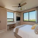 Artila Beach Condos, Isla Mujeres