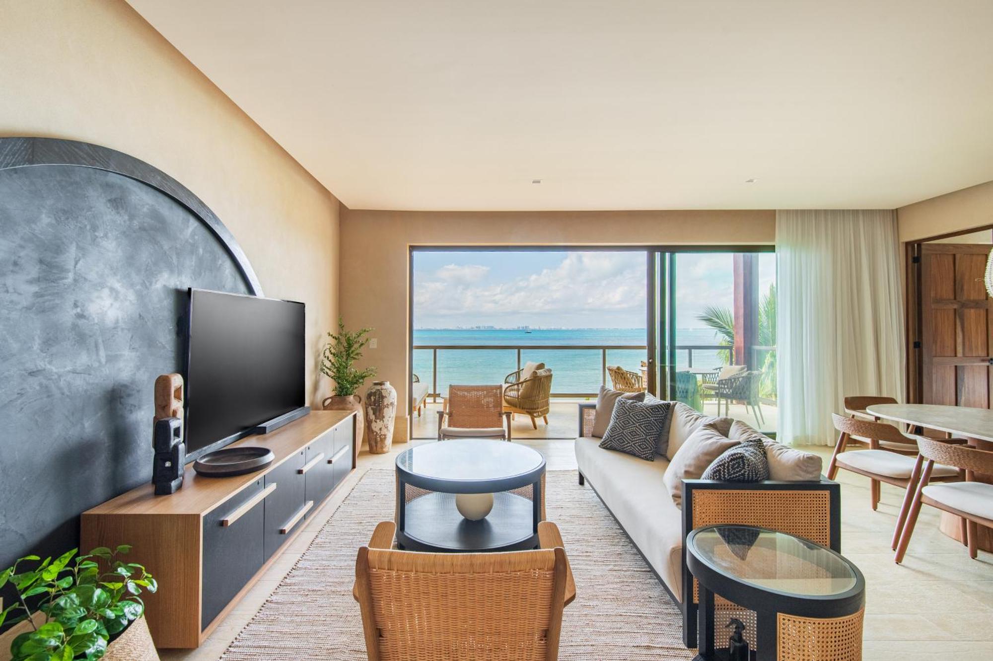Artila Condos, Isla Mujeres