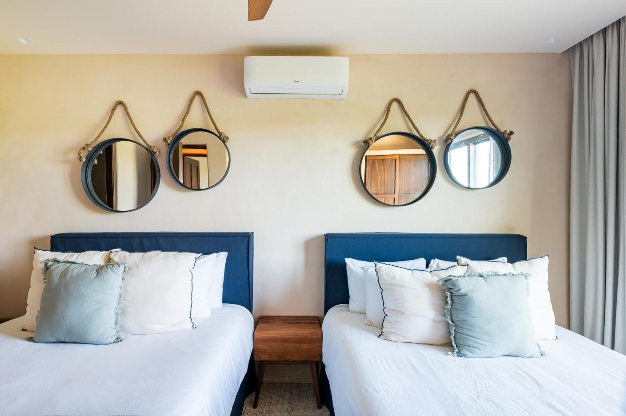 Artila Condos, Isla Mujeres